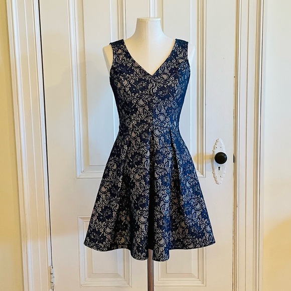 Francesca’s Cocktail Dress - Picture 7 of 7